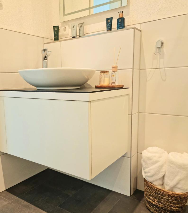 Homestay-Stylish, Zentral- Loft Apartment-Parking Інґольштадт Екстер'єр фото